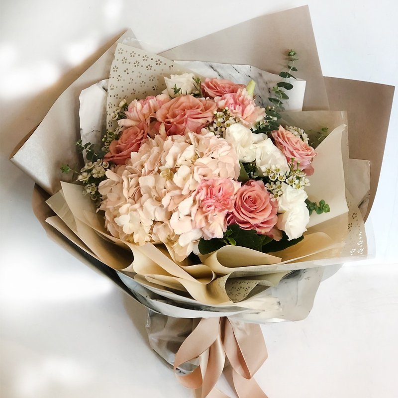 粉色星球鮮花花束 | 畢業 生日首選 | 台北可自取 - 乾花/永生花 - 植物．花 粉紅色
