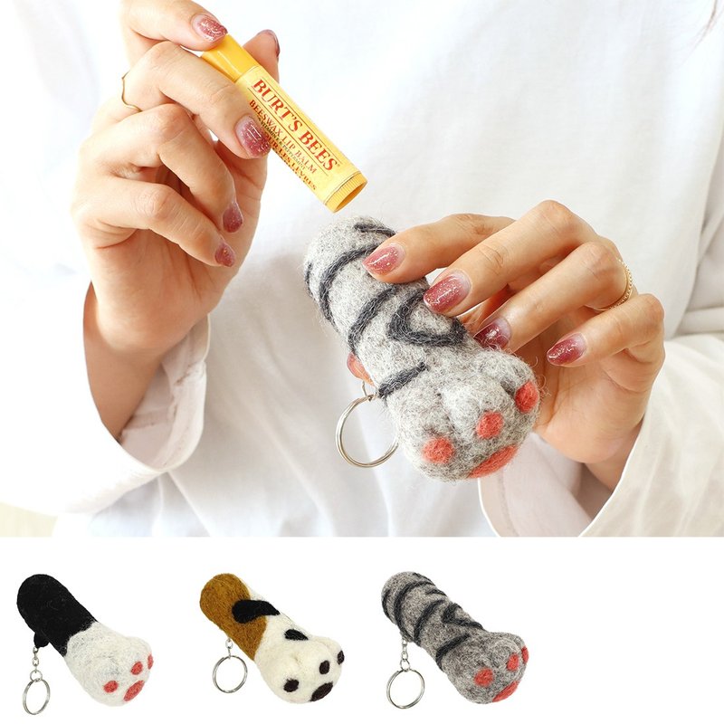 [Pre-order] Cat claw meat ball lipstick set made in Nepal - ที่ห้อยกุญแจ - ขนแกะ สีเทา