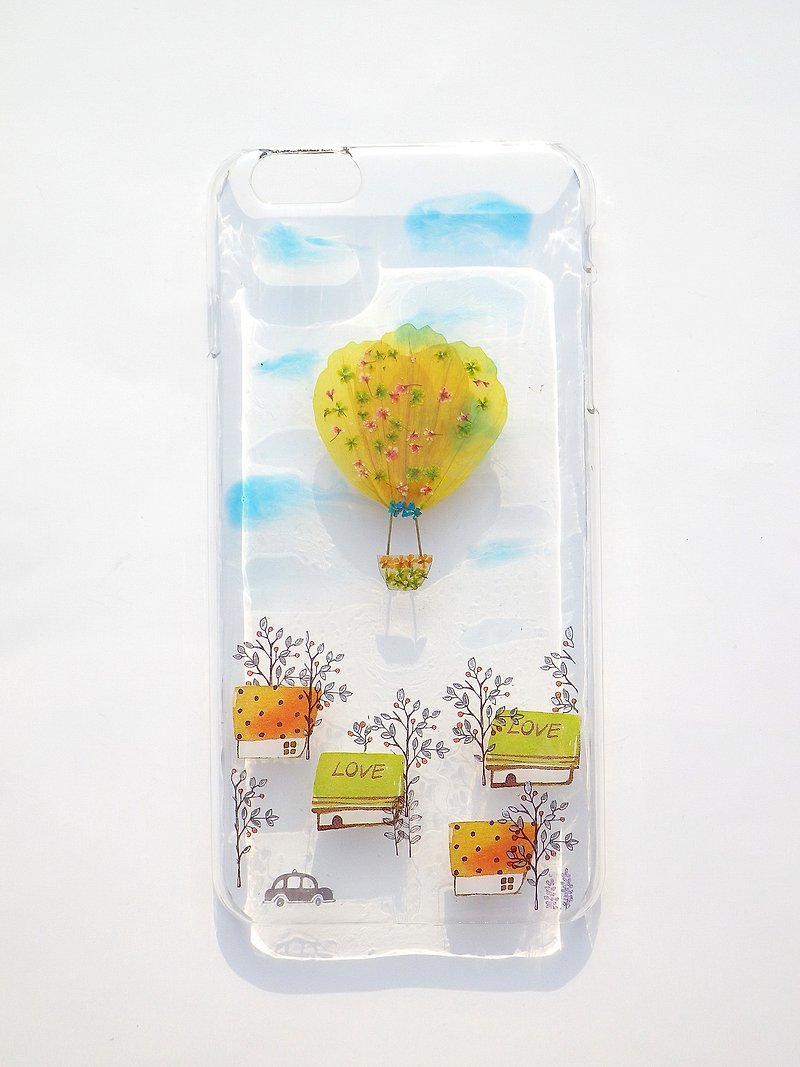 アニーのワークショップモデルのiPhone 6プラス、熱気球のための押し花電話ケースを手で作られました - スマホケース - プラスチック 
