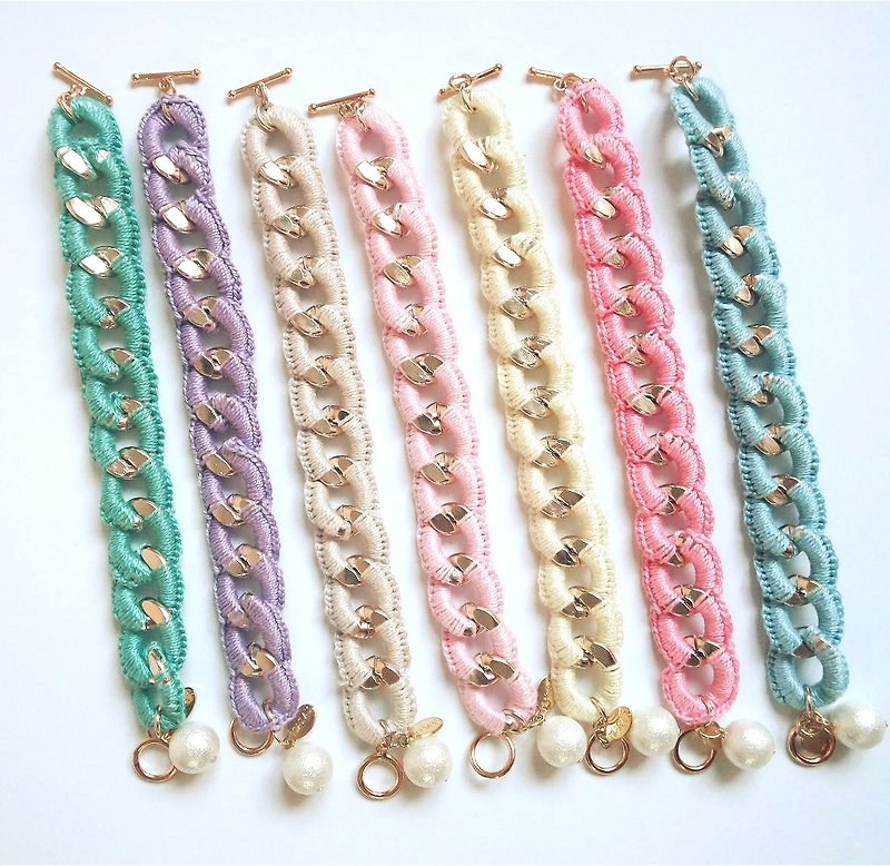 Hand-knitted colourful cotton thread bracelet - สร้อยข้อมือ - วัสดุอื่นๆ หลากหลายสี