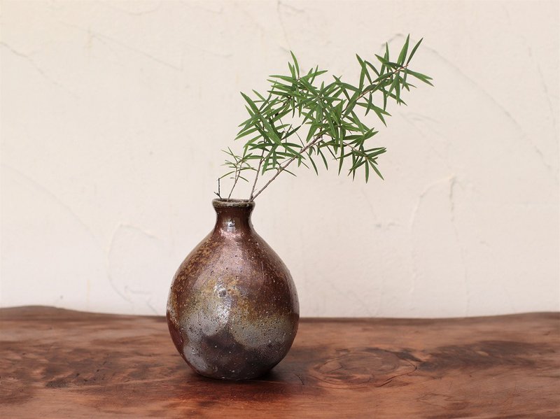 備前燒 花瓶 : 手工陶藝 燦切系列 h2-114 - 花瓶/花器 - 陶 咖啡色
