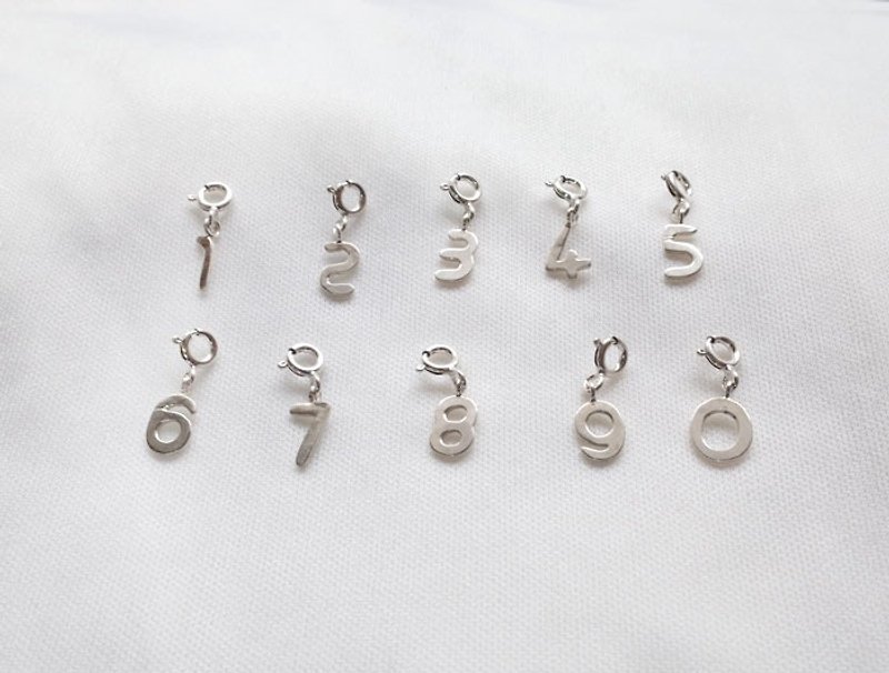 ni.kou Silver Pendant Digital - Necklaces - Other Metals 