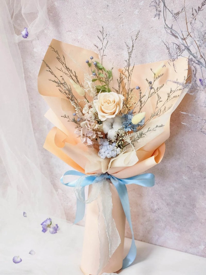 蜜桃香檳永生玫瑰花束 情人節花束 求婚花束 蜜桃色玫瑰花束 - 乾燥花/永生花 - 植物．花 多色
