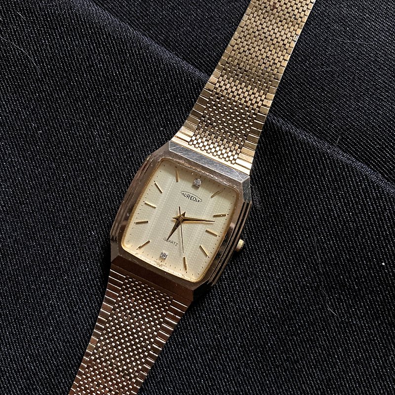 Sold Out AUREOLE Linen Pattern Dial Swiss Movement Neutral Barrel Gold Rhinestone Antique Watch - นาฬิกาผู้ชาย - โลหะ สีทอง
