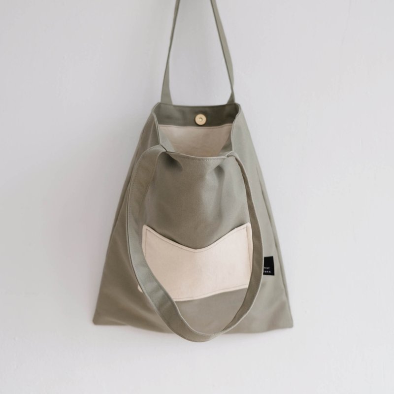 Mist Green Canvas Bag - กระเป๋าแมสเซนเจอร์ - ผ้าฝ้าย/ผ้าลินิน สีเทา