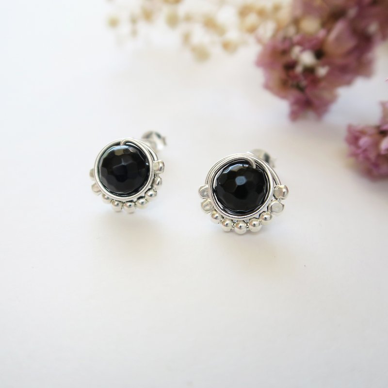 A pair of 925 sterling silver gorgeous black onyx earrings and Clip-On - Earrings & Clip-ons - Sterling Silver Black