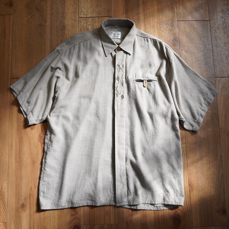 About vintage. Ompecial LANDHAUS Tyrolean Shirt Tyrolean shirt with embroidered leaves - Men's Shirts - Cotton & Hemp Gray