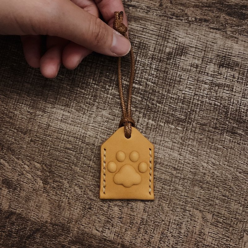 [Customized] Leather Meat Ball Yushou Peace Talisman Engraved Gift Box Graduation Gift Cat Yushou - ที่ห้อยกุญแจ - หนังแท้ สีนำ้ตาล