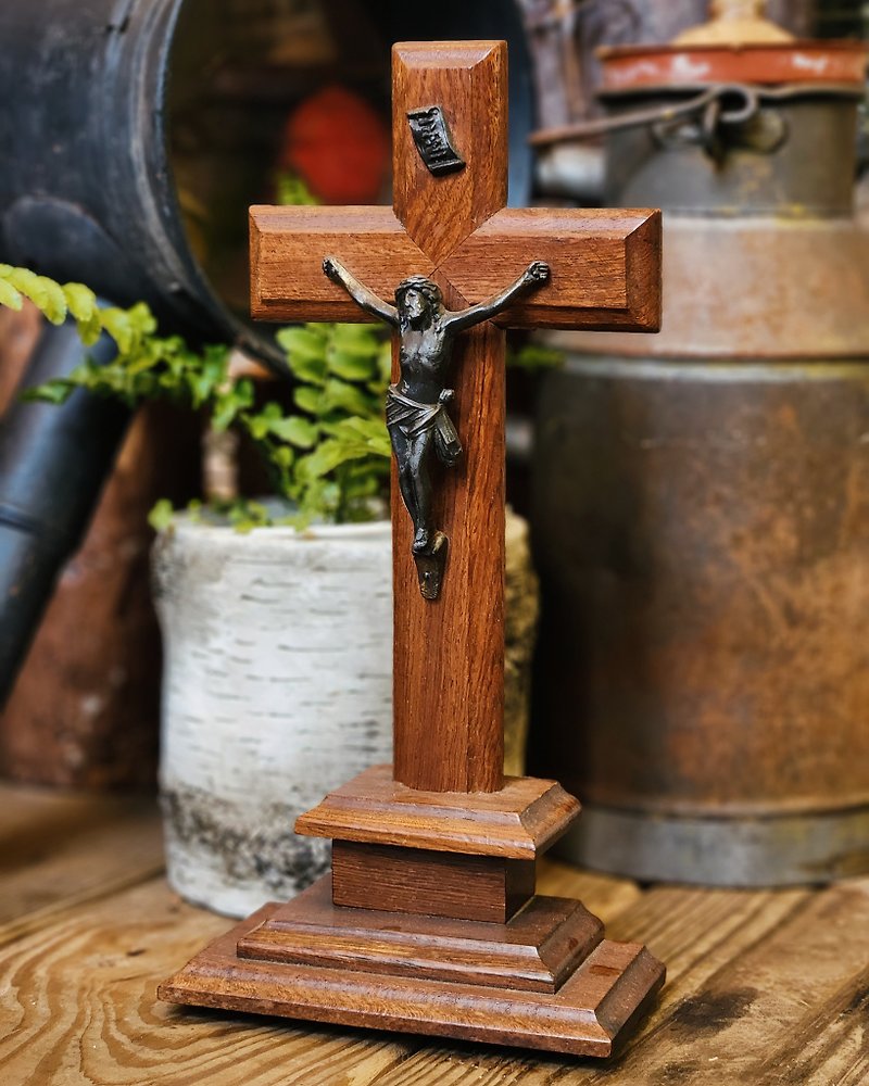 Standing wooden Jesus cross - ของวางตกแต่ง - ไม้ 