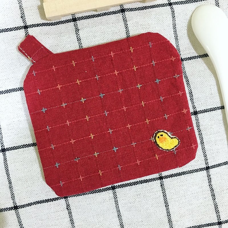 Sadly duckling hand-sewn cloth coasters - ที่รองแก้ว - ผ้าฝ้าย/ผ้าลินิน สีแดง