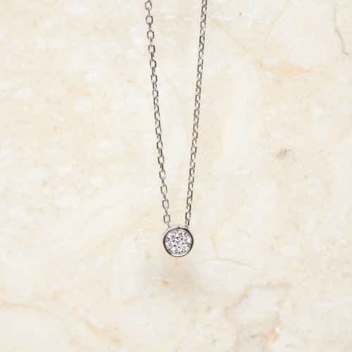 Row diamond V-shaped sterling silver necklace  Features. Light luxury.  Texture - Shop Isha Jewelry Necklaces - Pinkoi