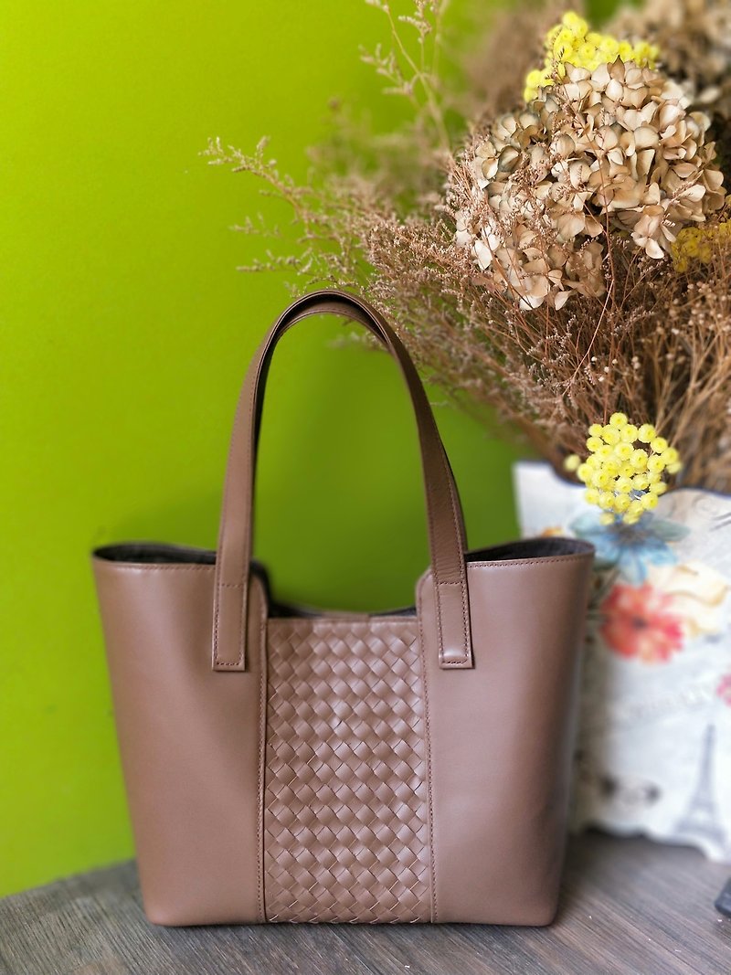 **Customized**Middle woven leather tote bag/hand-stitched leather bag/leather tote bag/woven bag - Handbags & Totes - Genuine Leather Brown