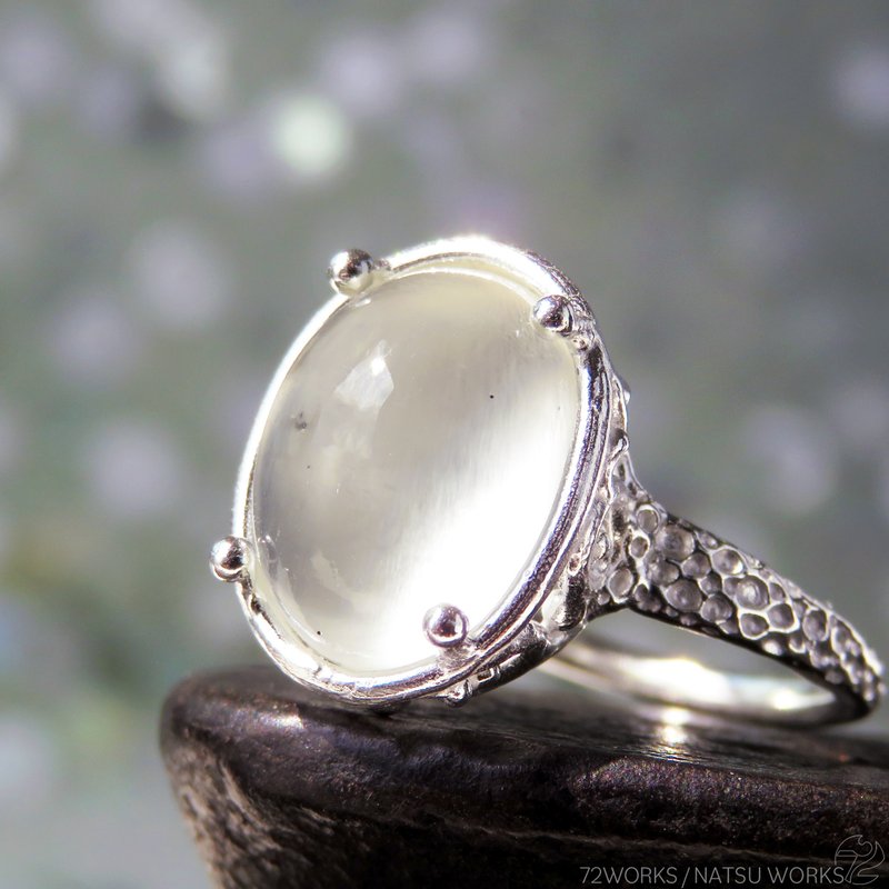 シルキームーンストーン リング / silk Moonstone Ring ll - 戒指 - 寶石 白色