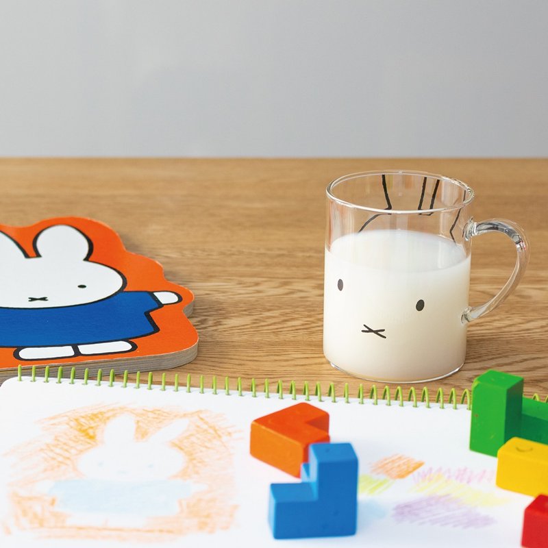 GENIAL MIFFY Glass Mug-Selfie Series - ถ้วย - แก้ว หลากหลายสี