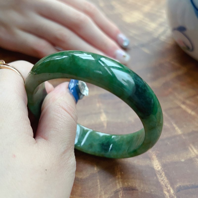 グリーンフローラル翡翠バングル | 18.5号 | 天然ミャンマー産翡翠A貨 | ギフト - ブレスレット - 翡翠 グリーン