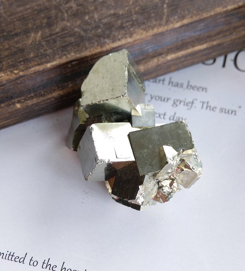 Pyrite 江西上堡產地 黃鐵礦 愚人金 天然礦石 原礦 - 擺飾/家飾品 - 其他材質 