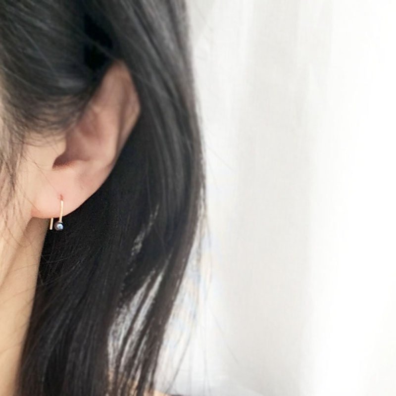 K14gf Pearl Earrings - 耳環/耳夾/耳骨夾 - 珍珠 白色
