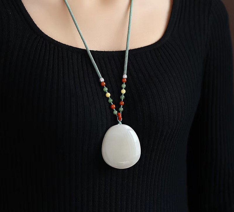 [Welfare price] Collection-level natural boutique Hetian jade powder plain noodles without incident brand pendant color is super good - Necklaces - Jade 