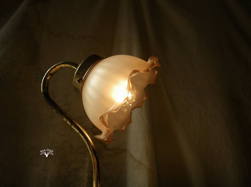 [Old Time OLD-TIME] Early Taiwanese Glass Table Lamp - Lighting - Other Materials 