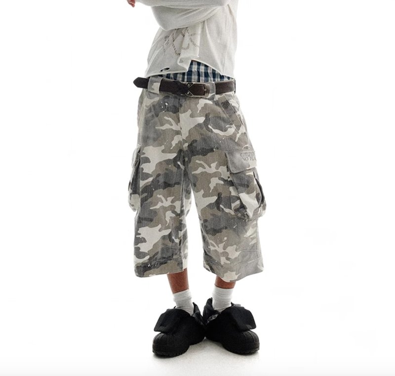 Camouflage Pants 磨損迷彩做舊噴染短褲 7分褲 - 女短褲/五分褲 - 棉．麻 多色