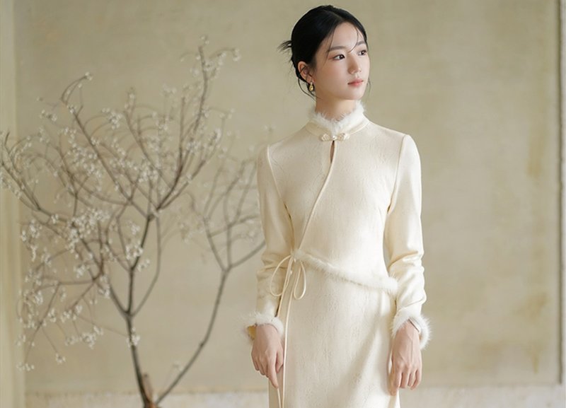 新中式復古中國風 素雅針織暗紋提花改良旗袍 - 洋裝/連身裙 - 其他材質 白色