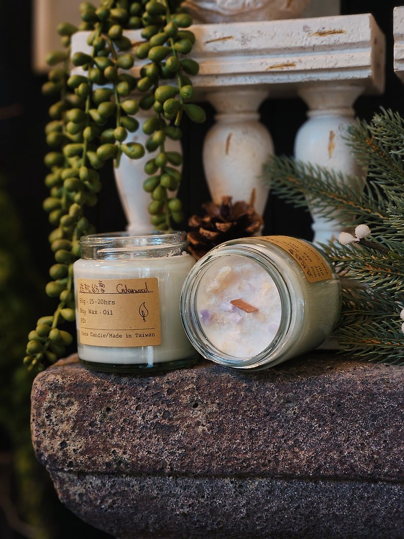 Yana Handmade-Cedar essential oil candle/90g - เทียน/เชิงเทียน - ขี้ผึ้ง ขาว