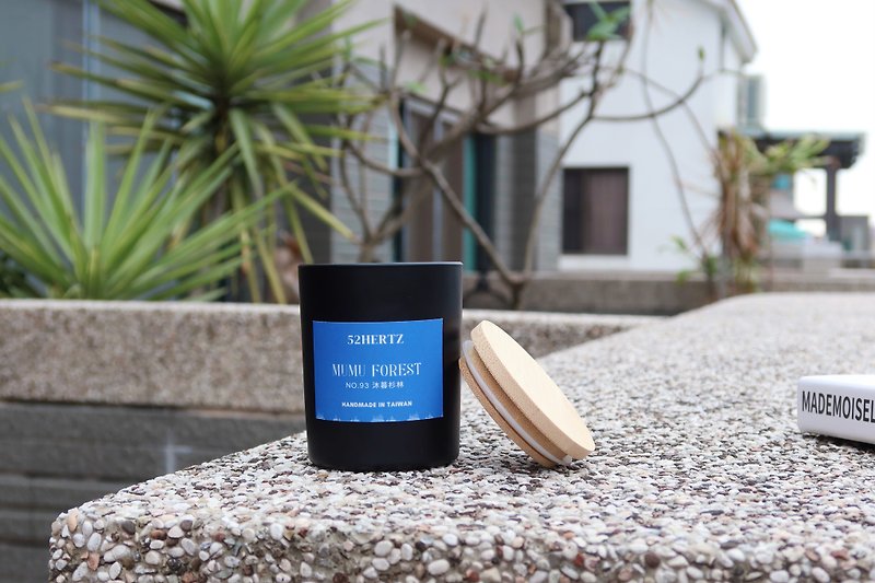[First Choice for Relaxation and Comfort] Natural Soybean Fragrance Candle Woody Aroma NO.93 Mu Mu Shan Lin - น้ำหอม - ขี้ผึ้ง สีนำ้ตาล