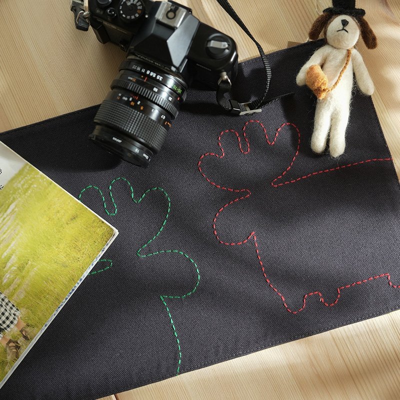 【聖誕限量】麋鹿手作餐墊/桌墊 - 枱布/餐墊 - 棉．麻 多色