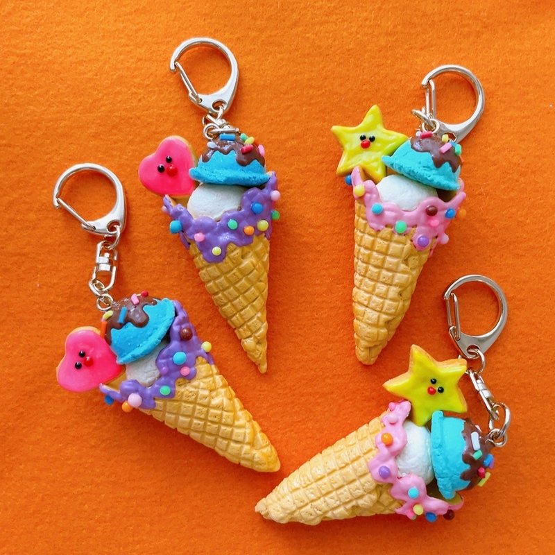 Patty cookie waffle cone keychain  ice cream motif - Keychains - Clay 