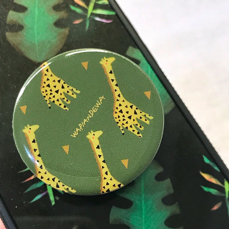 Immortal grass frozen giraffe green background Acrylic air cushion mobile phone holder - อุปกรณ์เสริมอื่น ๆ - อะคริลิค สีเขียว