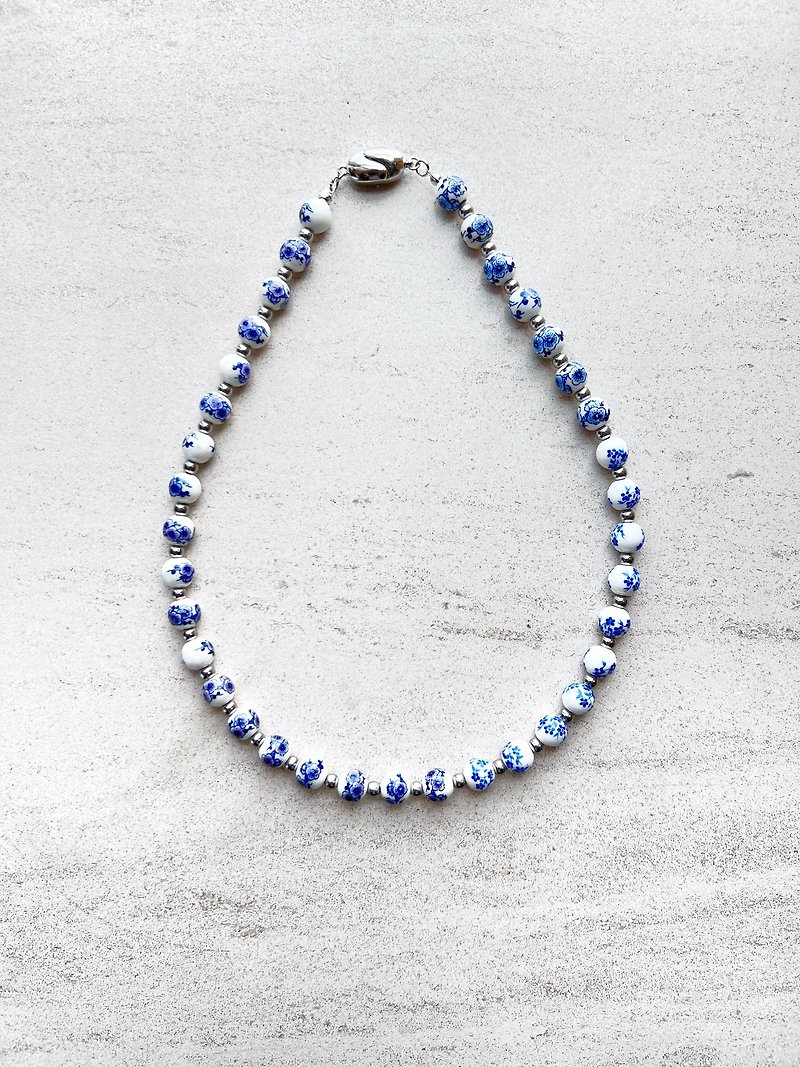10MM blue and white porcelain necklace - สร้อยคอ - เครื่องลายคราม 