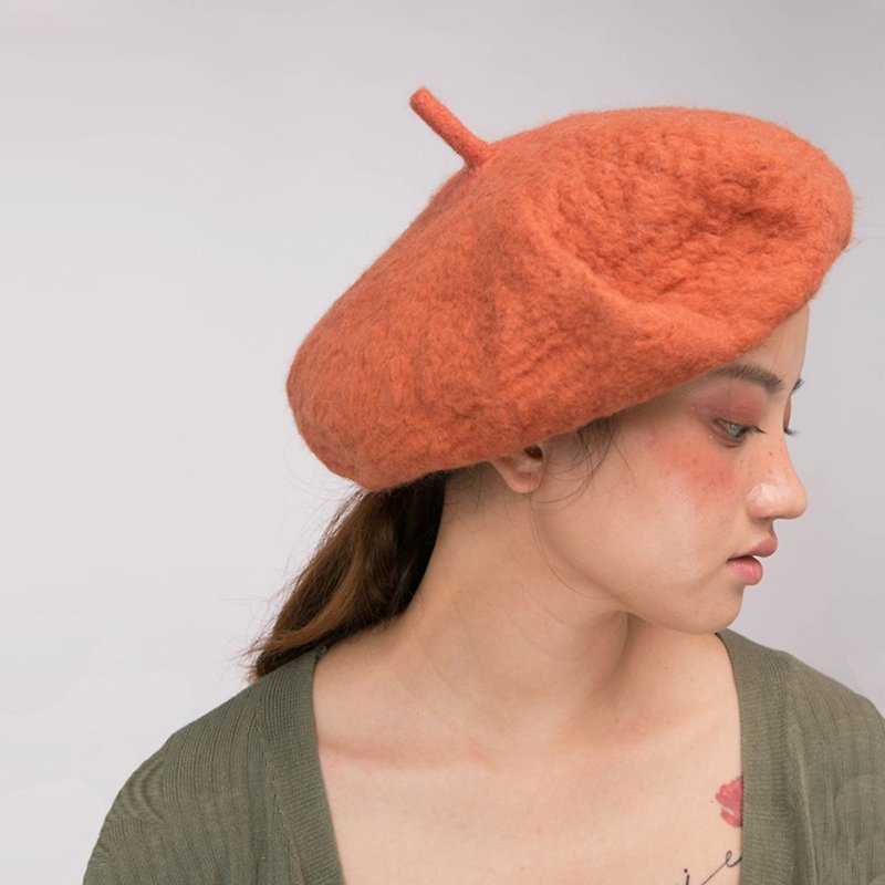轲人 original design handmade beret female solid color garden pure wool felt hat autumn and winter literary simple fashion - หมวก - ขนแกะ 
