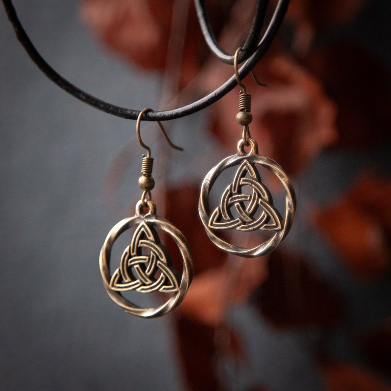 Triquetra viking earrings. Trinity jewelry. Celtic Pagan sign. Scandinavian art - Earrings & Clip-ons - Other Materials Orange