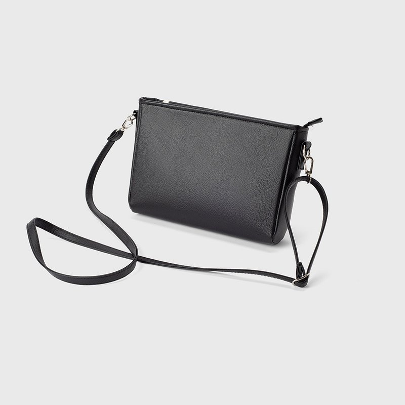 Lightweight Crossbody Bag - Versatile Black - กระเป๋าแมสเซนเจอร์ - หนังเทียม สีดำ