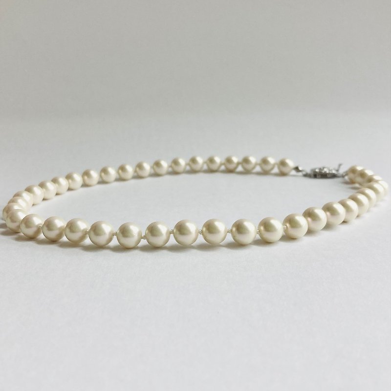 Shell pearl all knot necklace/8mm approx. 40cm/ecru pink/made in Japan - สร้อยคอ - วัสดุอื่นๆ 