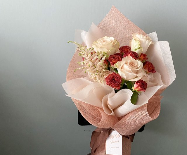 花/輸入バラの花束/バレンタインデーの花束 - ショップ VAVA Flower