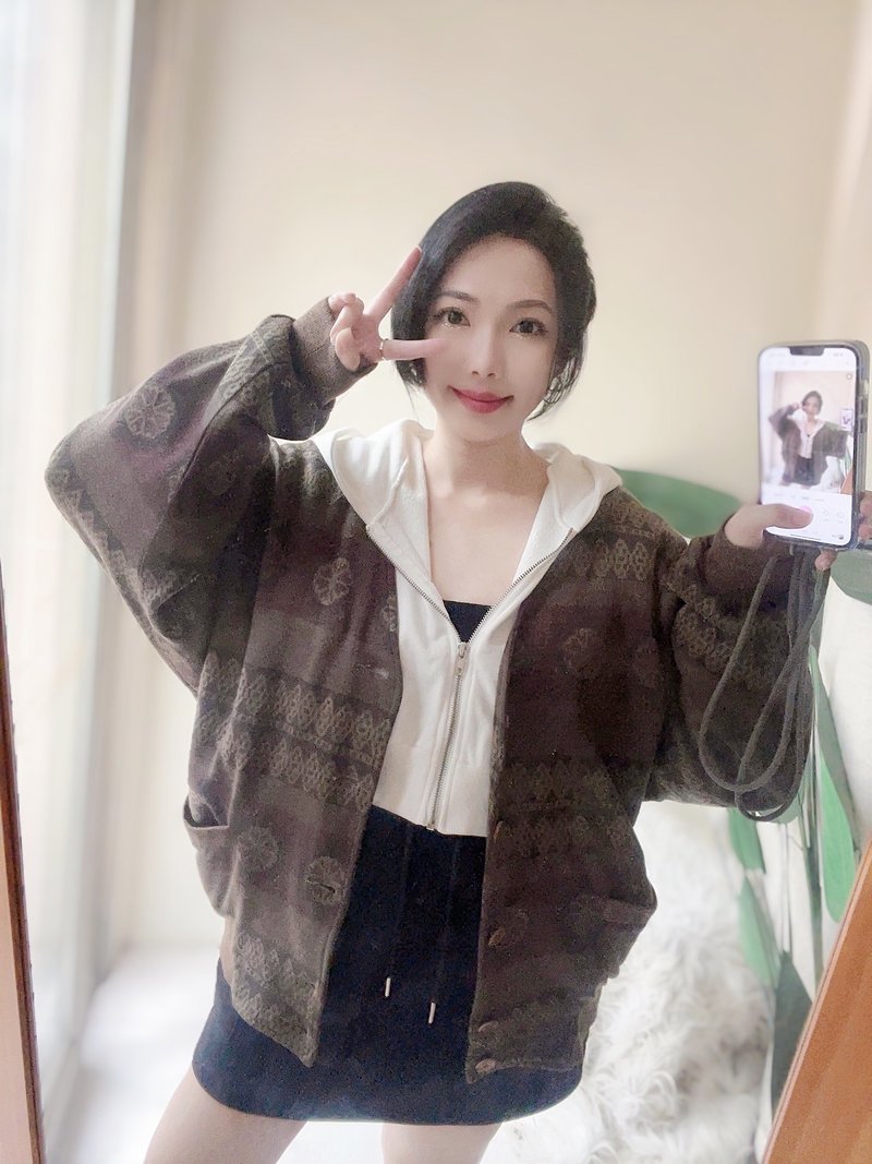 藕紫灰V領宮廷圖騰青澀時光 古董古著棉質排釦開襟外套 vintage - 女大衣/外套 - 棉．麻 多色
