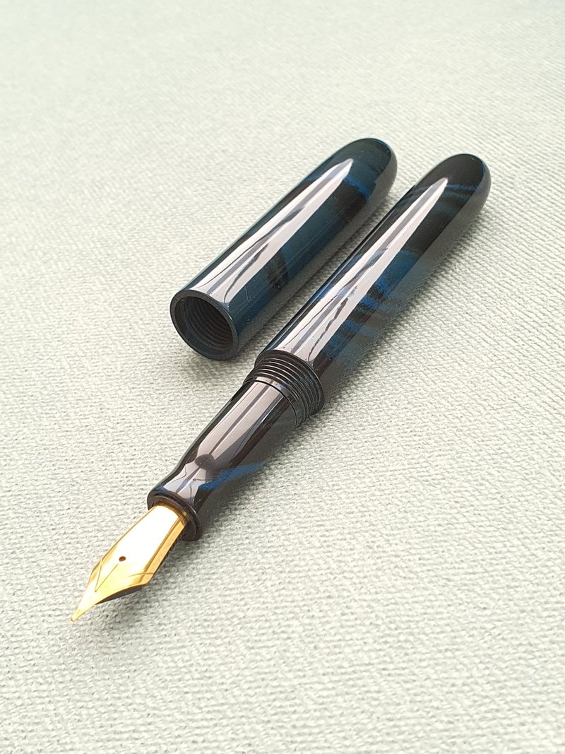 Handmade Ebonite Fountain Pen (with a Jowo #6 nib) - Fountain Pens - Resin Multicolor