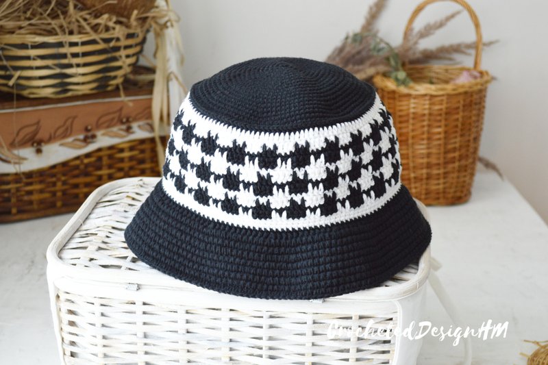 Custom bucket hat checkered for men and women. Knit hat houndstooth pattern - 帽子 - 棉．麻 黑色