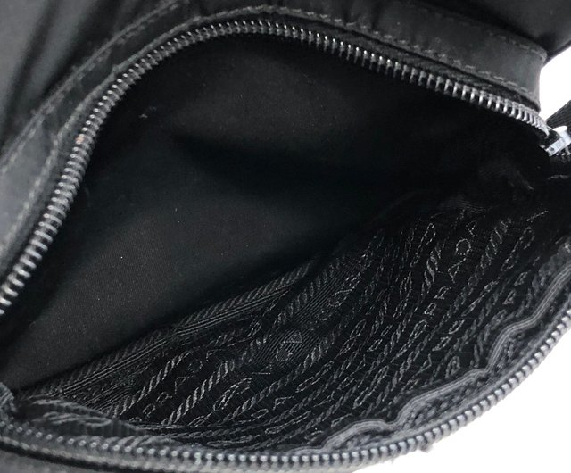日本直送 名牌中古包 】PRADA プラダ トライアングルロゴ