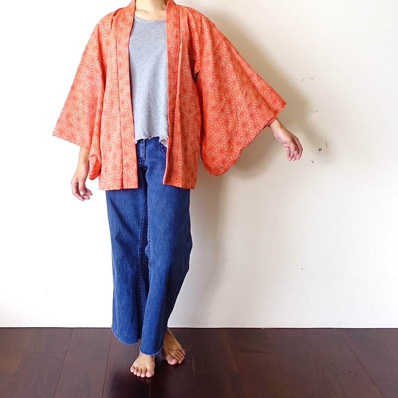BajuTua / Vintage / Japan and scarlet wool type jacket haori kimono (micro-defects) - Women's Casual & Functional Jackets - Wool Red