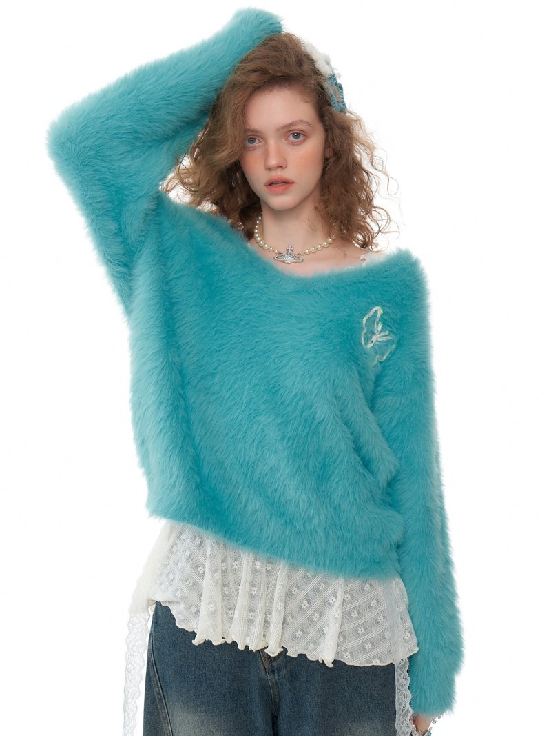 ziziFei autumn and winter American retro high-end blue fur loose soft lazy pullover V-neck sweater for women - สเวตเตอร์ผู้หญิง - วัสดุอื่นๆ สีน้ำเงิน