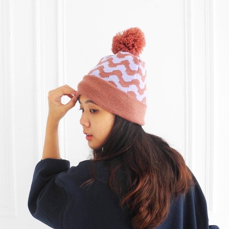 studio chiia Knit Beanie - Wave - Brick - Hats & Caps - Polyester Pink