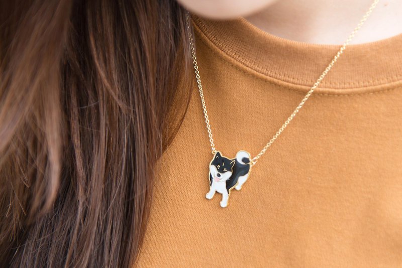 Little Oh Brand Co-branded Xiaoxiao Chai Handmade Necklace Black Shiba Inu Necklace - Necklaces - Enamel 