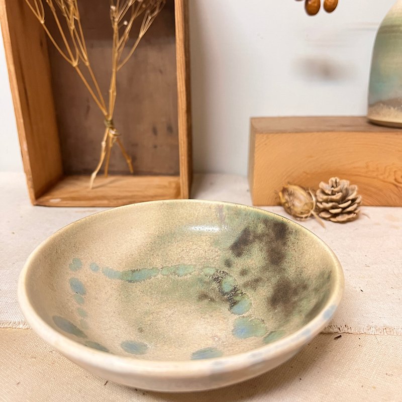 Shanlaan series | hand-drawn pottery low bowl - ถ้วย - ดินเผา ขาว
