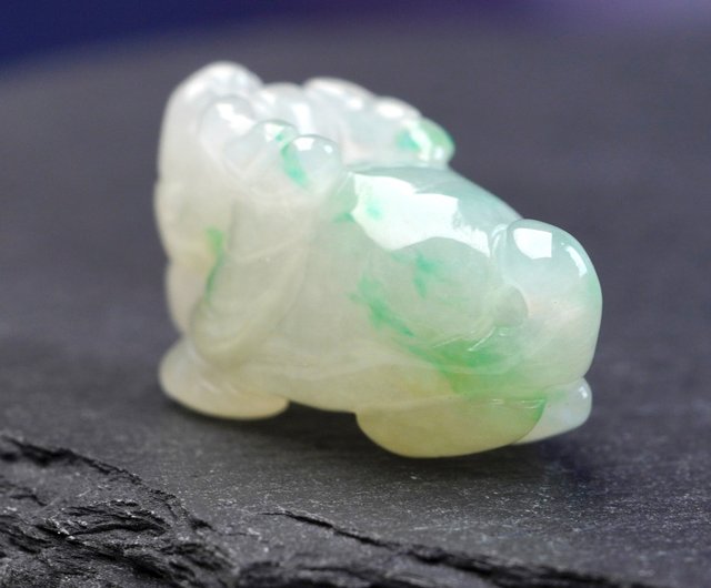 ビルマ緑翡翠昇り龍ペンダント(整理番号:W171) Bingpiaoyangグリーン龍亀 | 天然ビルマ翡翠 翡翠 A グレード | ギフト