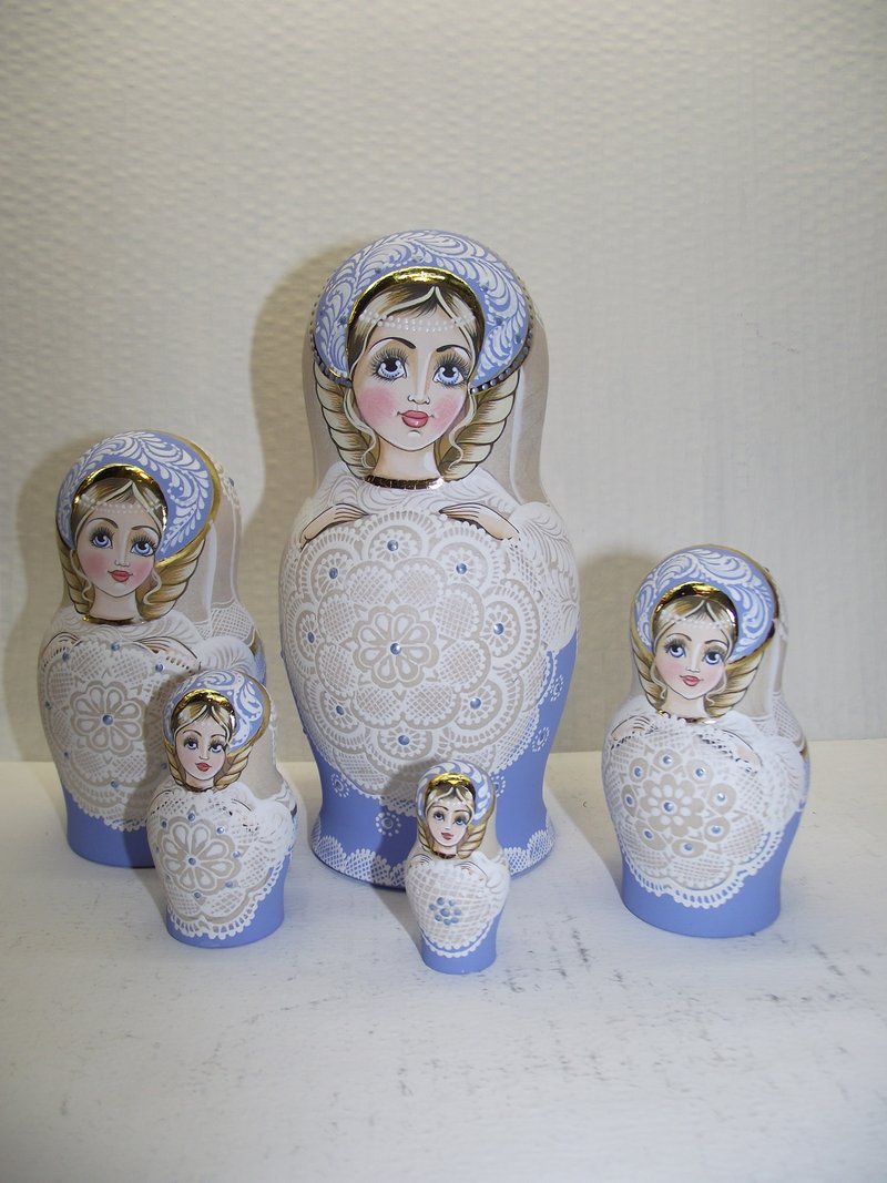 Matryoshka Russian nesting doll author's design OOAK children's toy wooden doll - 公仔/玩偶 - 木頭 藍色