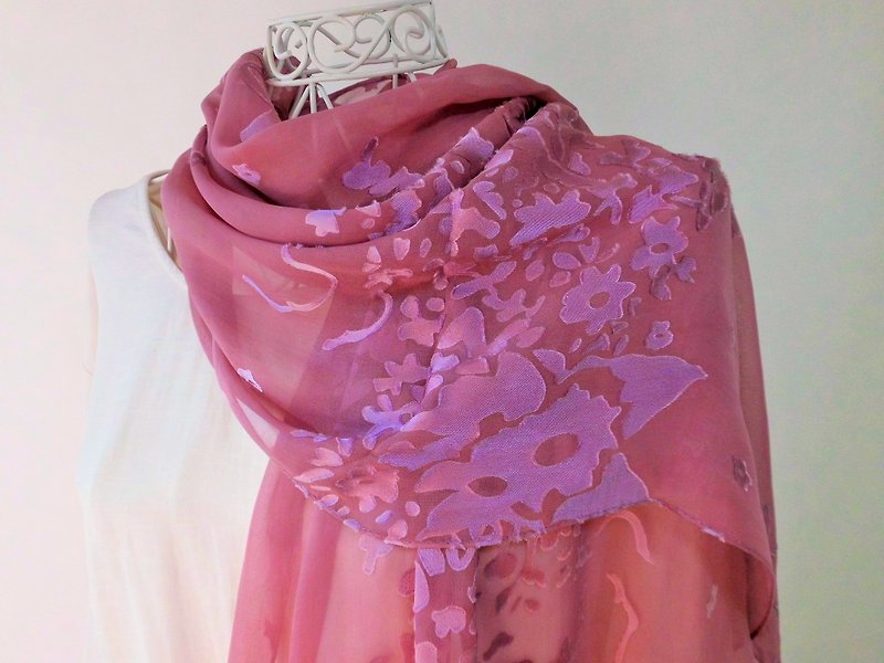 Plant dyeing · Silk chiffon · Old rose _ 1 · Long stall - Knit Scarves & Wraps - Silk Purple