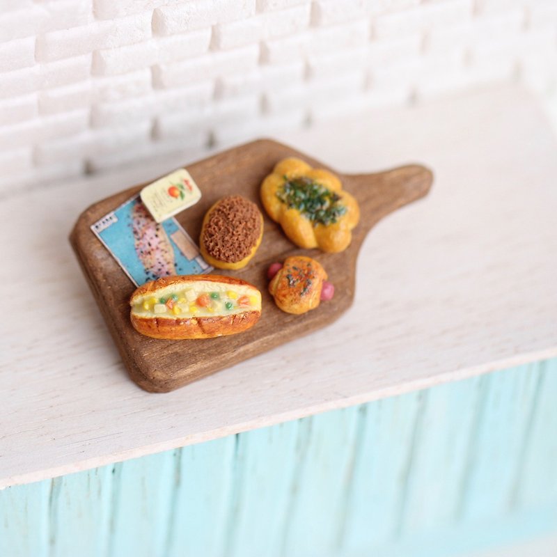 Miniature Taiwan Bread Set Pin - Brooches - Clay Brown