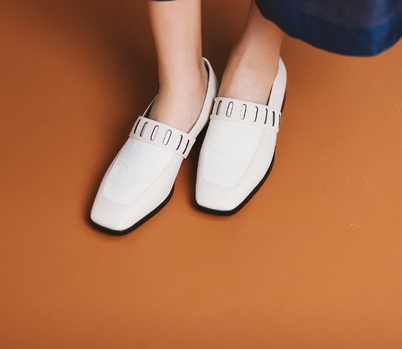 Belt-shaped hollow personality square head leather shoes white horse hair - Women's Oxford Shoes - Genuine Leather White